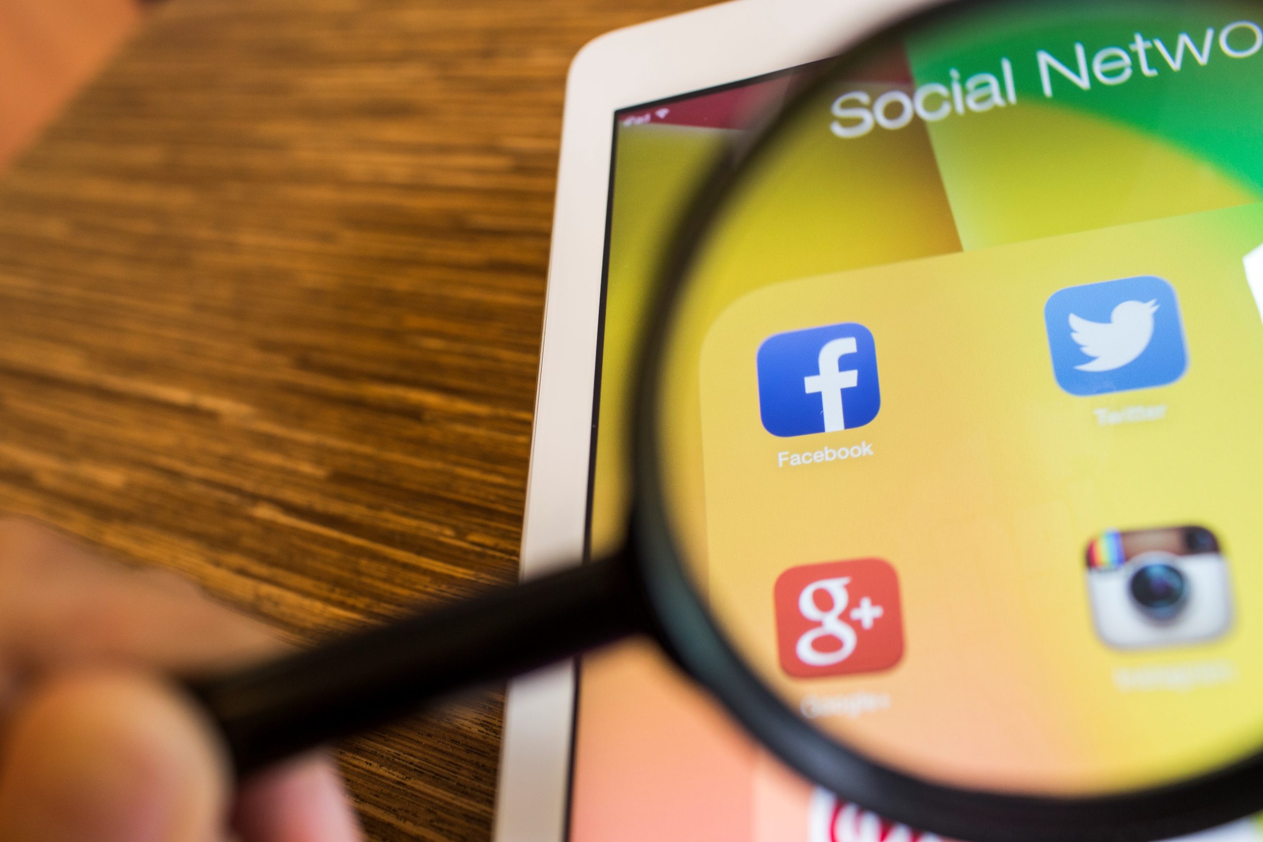 Timing in Social Media